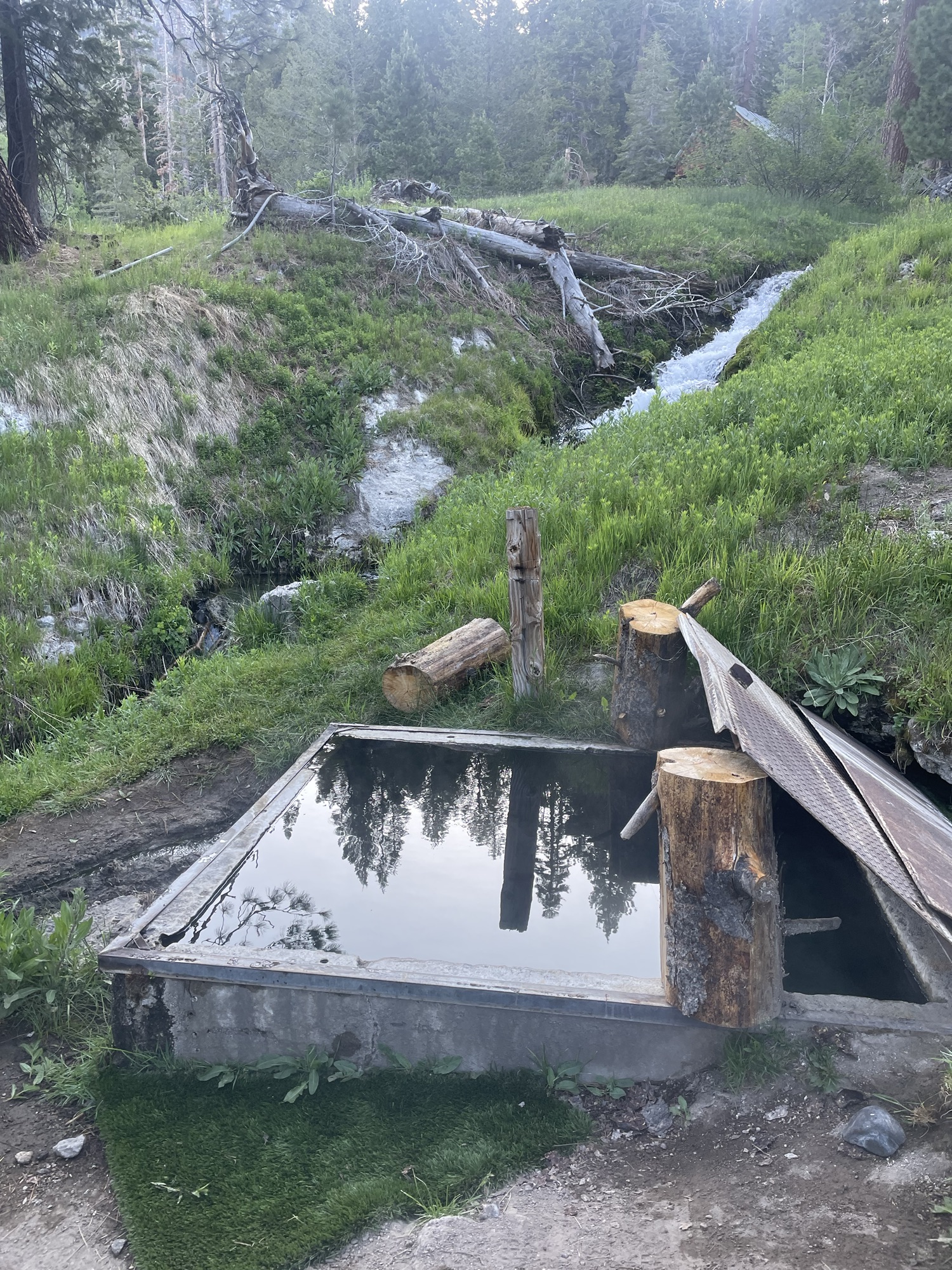 Day 84&85 Mammoth Lakes to Red Meadow Hot springs 